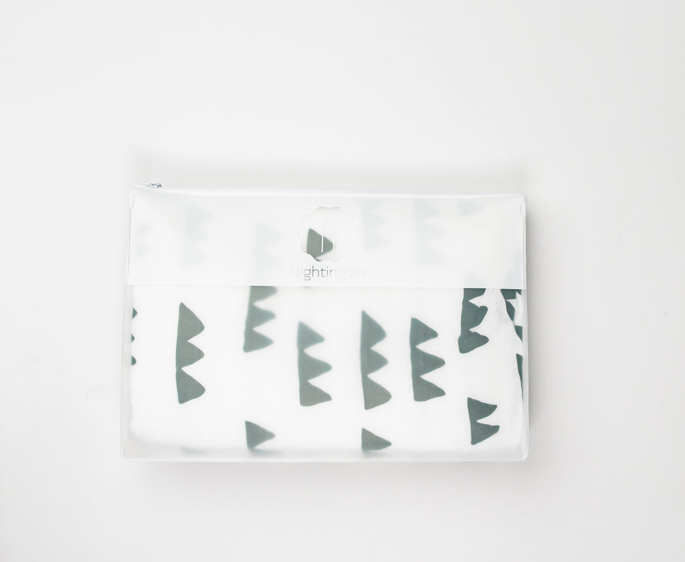 
                
                    Load image into Gallery viewer, Nightingale Toddler Muslin Blanket - Mountain
                
            