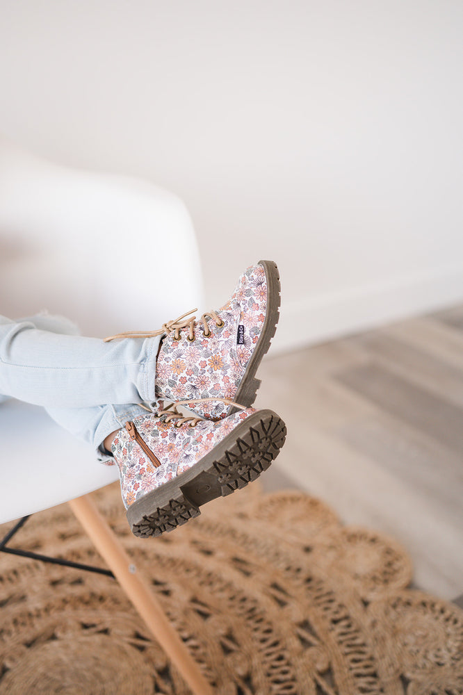 Combat Boots Retro Boho Floral – - Main Image