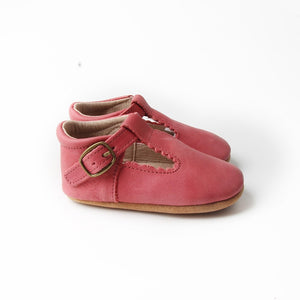 Riley T-Straps -  Oil Waxed - Rothko Red Scalloped