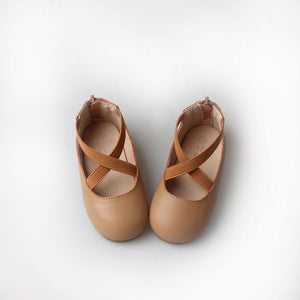 
                
                    Load image into Gallery viewer, Eleyna Ballet Flats - Cookie Dough
                
            