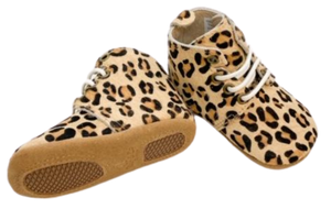 
                
                    Load image into Gallery viewer, Milo High-Tops - Leopard Black
                
            